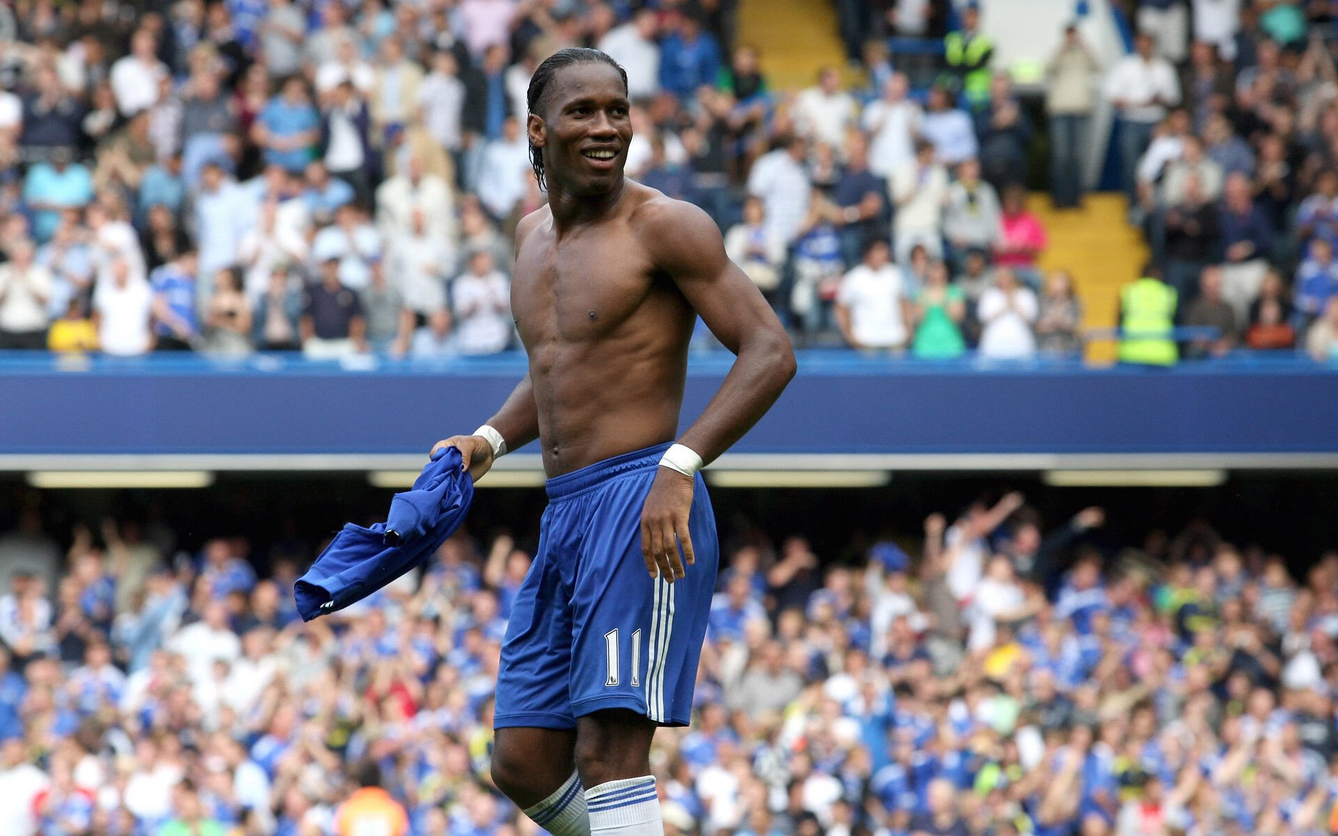 教练盛赞球员表现：他们为国争光，当教练的球星